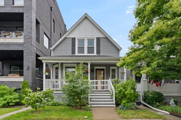 2241 W Foster Avenue, Chicago, IL 60625