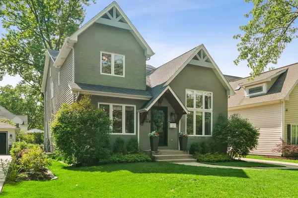 716 Highland Avenue, Barrington, IL 60010