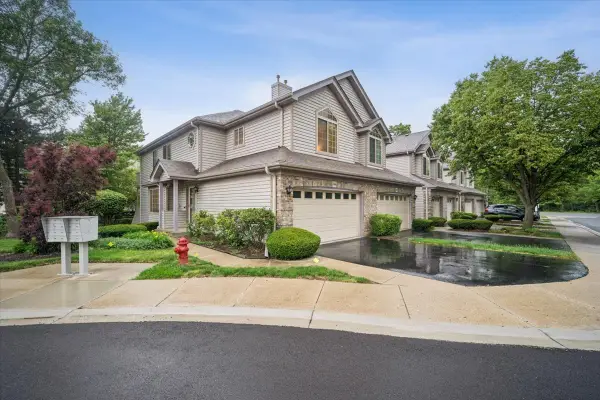 1568 N Saint Marks Place, Palatine, IL 60067