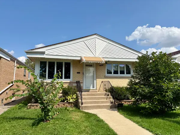 2209 Burr Oak Avenue, North Riverside, IL 60546