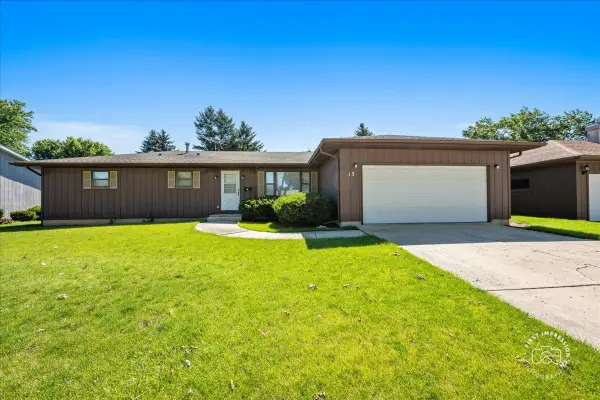 13 N Weston Avenue, Elgin, IL 60123