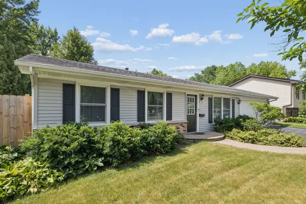 1950 Heather Drive, Aurora, IL 60506