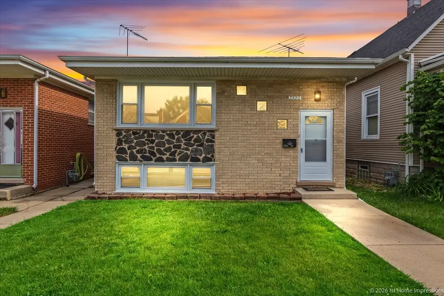 7320 W 58th Street, Summit, IL 60501 - #2