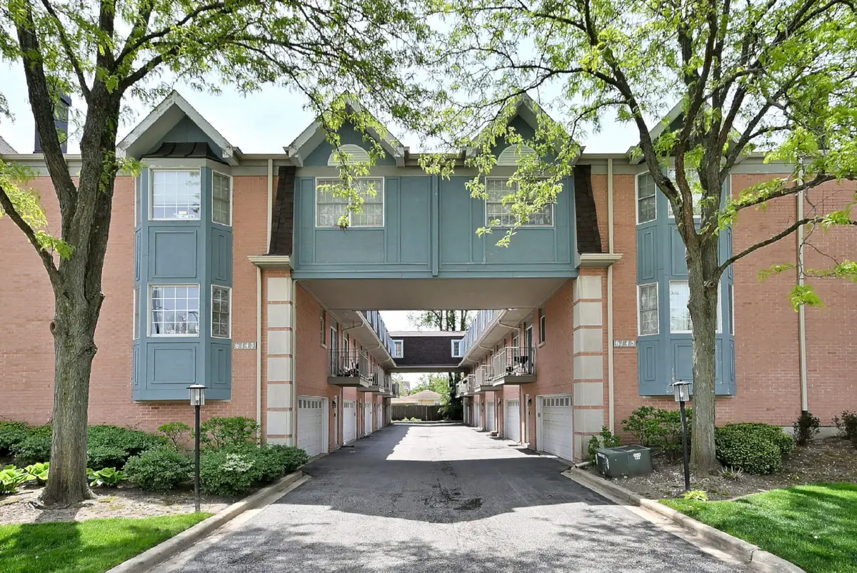 6145 Lincoln Avenue #B, Morton Grove, IL 60053 - #1