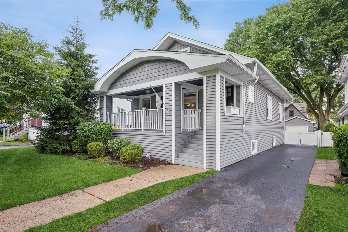 166 Malden Avenue, La Grange, IL 60525 - #1