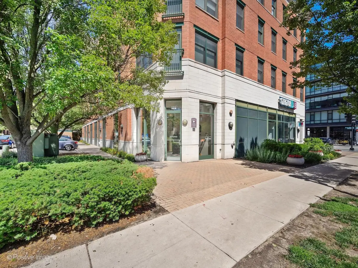 125 N Euclid Avenue #204, Oak Park, IL 60301 - #1