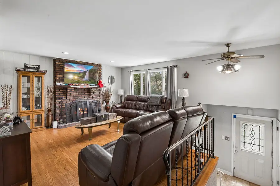 356 W Park Avenue, Addison, IL 60101 - #2