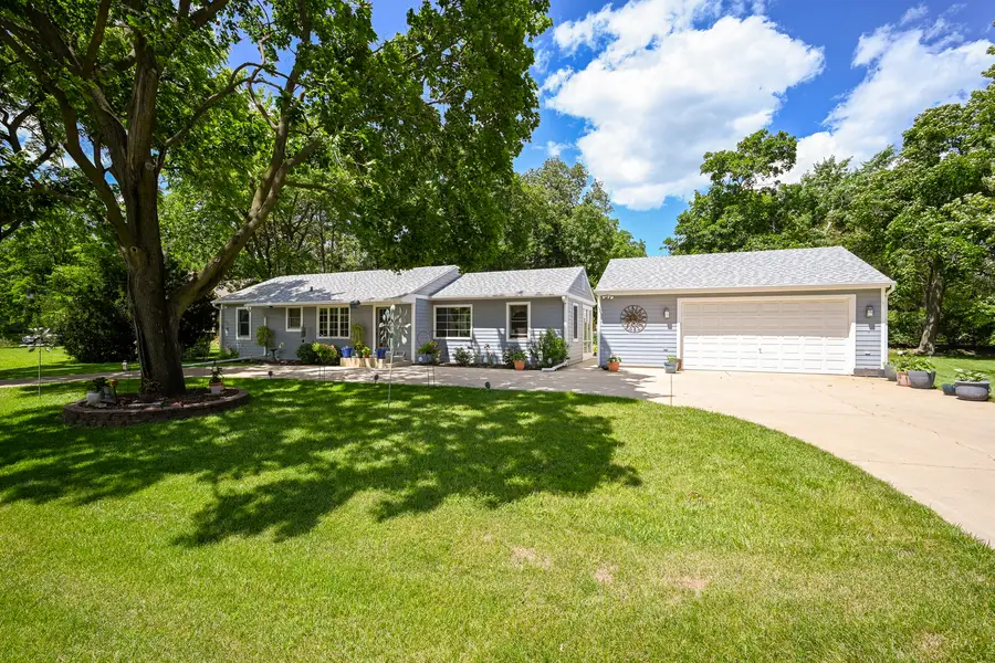 411 Carlisle Road, Batavia, IL 60510 - #3