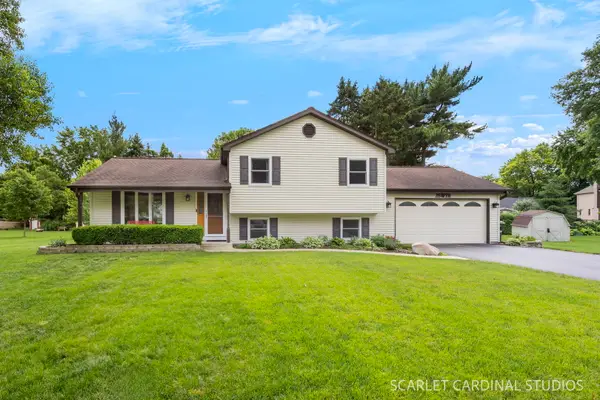 28W711 Wagner Court, Warrenville, IL 60555