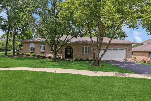 13021 W Creekside Drive, Homer Glen, IL 60491
