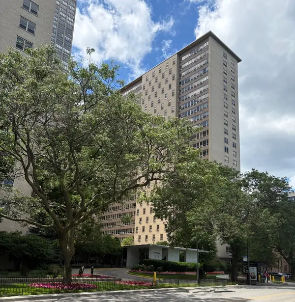 3950 N Lake Shore Drive #1908, Chicago, IL 60613