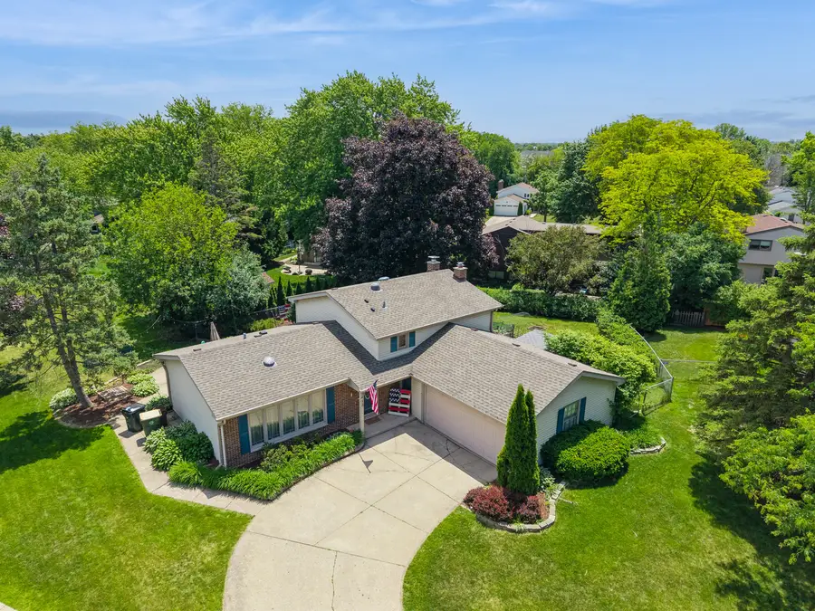 413 Catalpa Lane, Libertyville, IL 60048 - #2