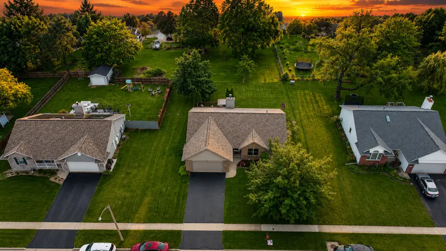 614 Moth Street, Pecatonica, IL 61063 - #3