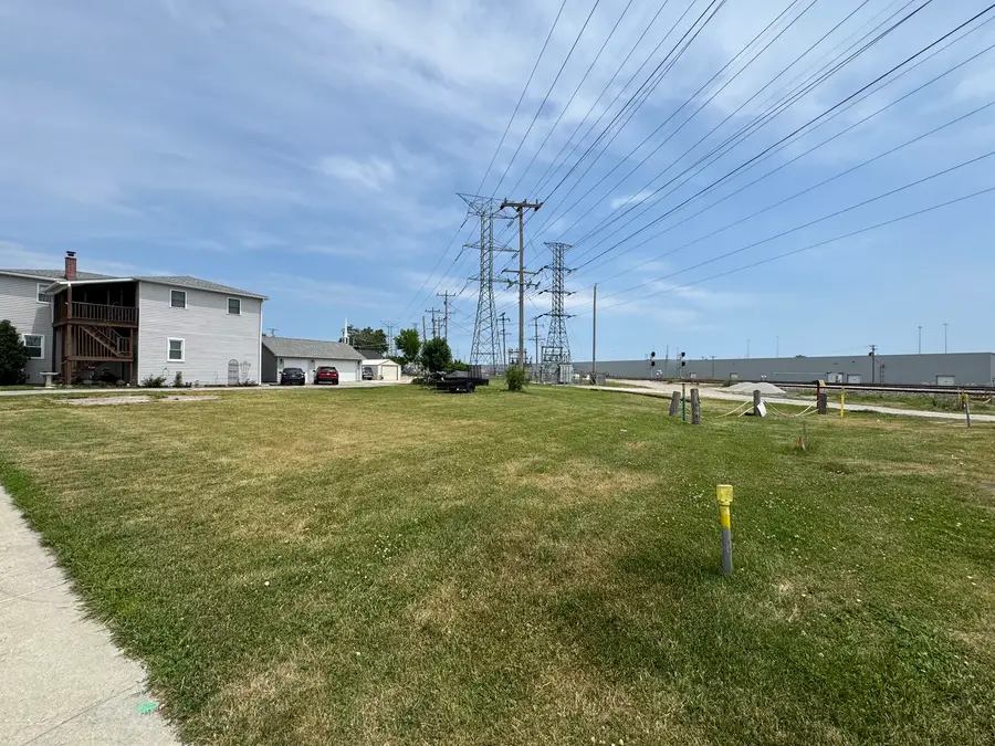 6617 Kane Avenue, Hodgkins, IL 60525 - #2