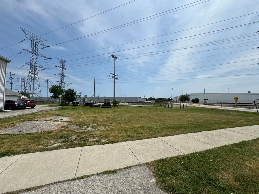 6617 Kane Avenue, Hodgkins, IL 60525 - #3