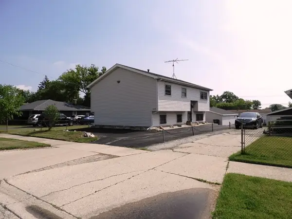 2125 Wright Avenue, North Chicago, IL 60064