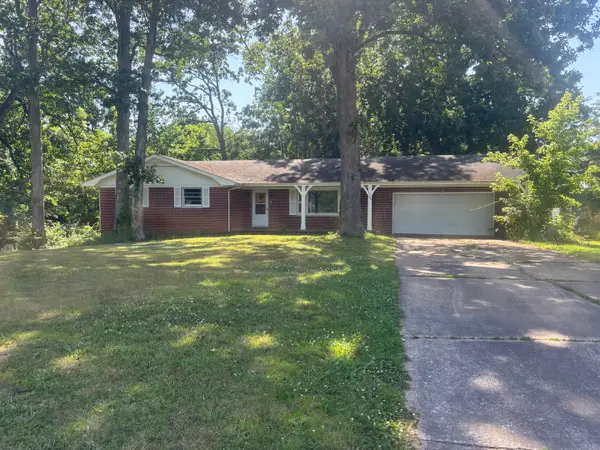 1104 S Giant City Road, Carbondale, IL 62902