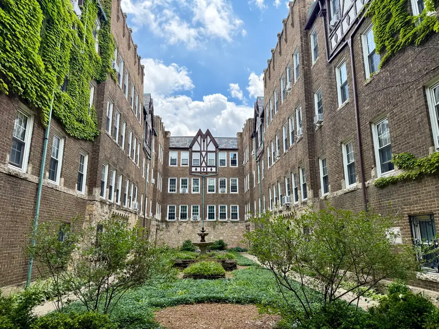 2329 W Farwell Avenue #G, Chicago, IL 60645 - #2