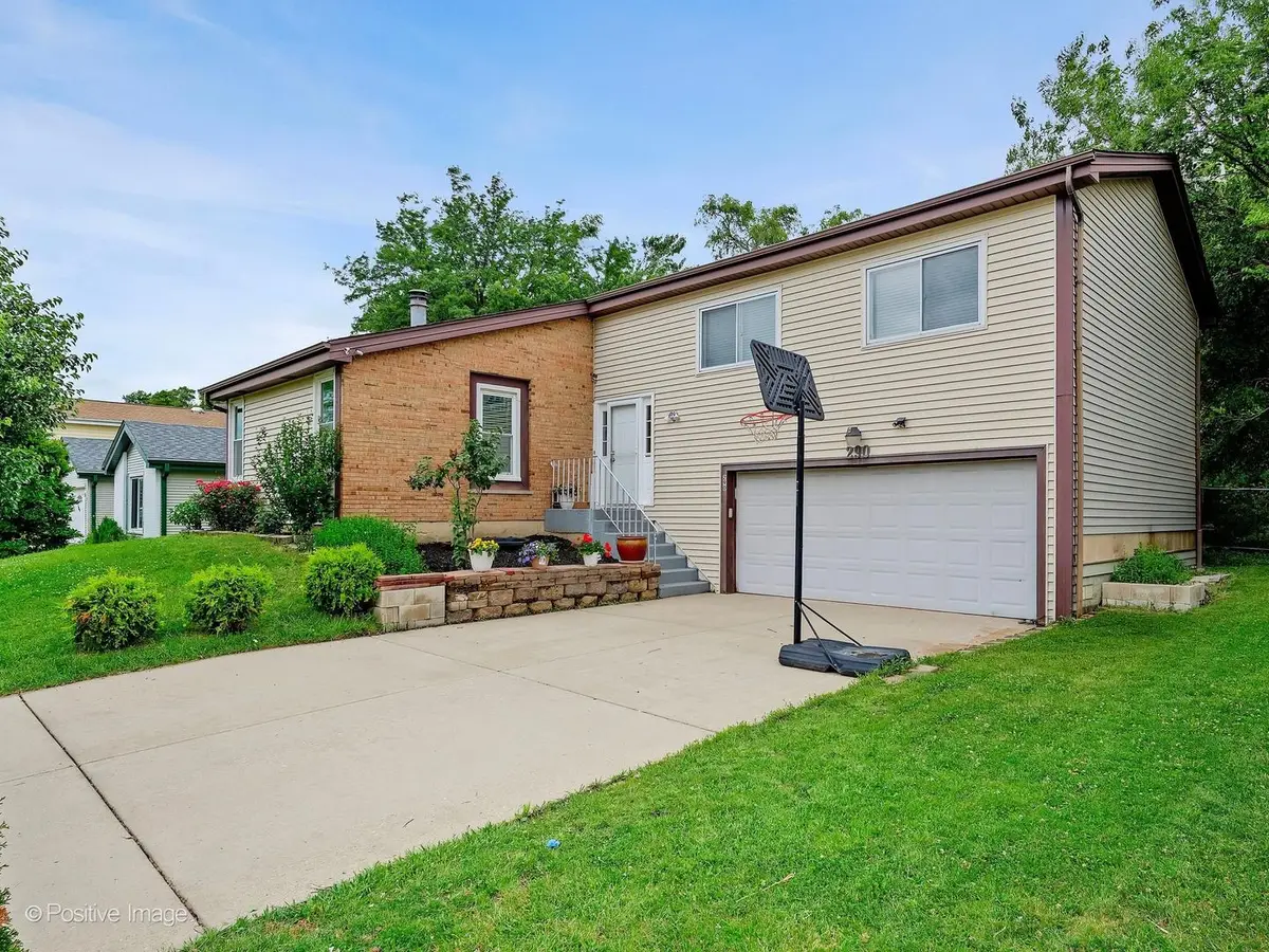 290 Loveland Drive, Glendale Heights, IL 60139 - #1