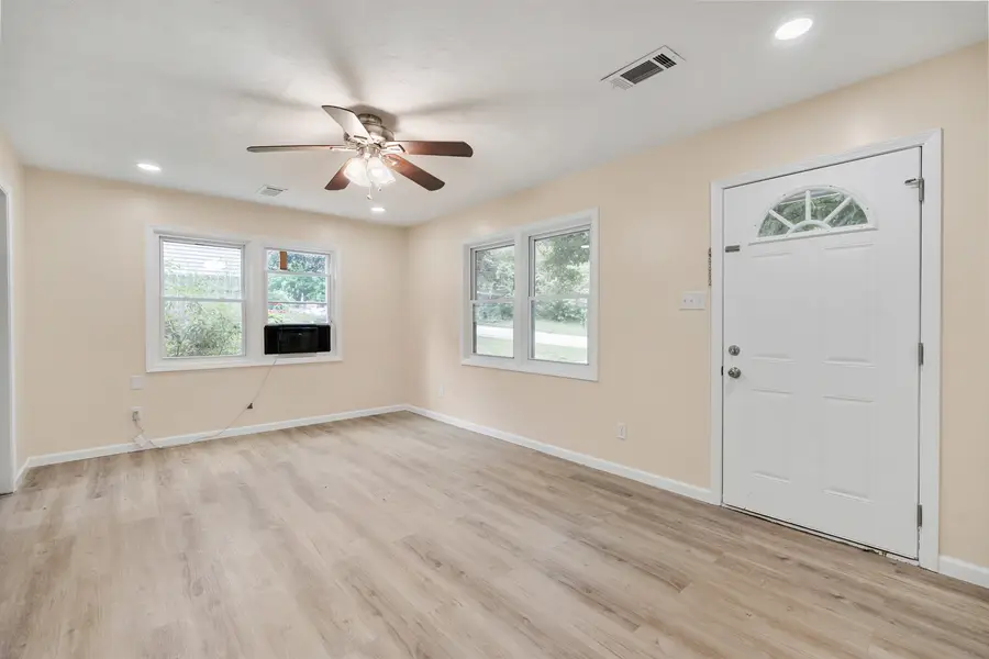 7002 Ridge Drive, Davenport, IA 52806 - #3