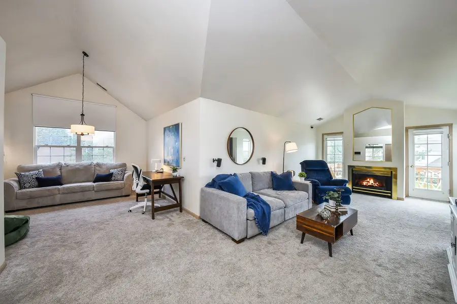 120 Ione Drive #B, South Elgin, IL 60177 - #2