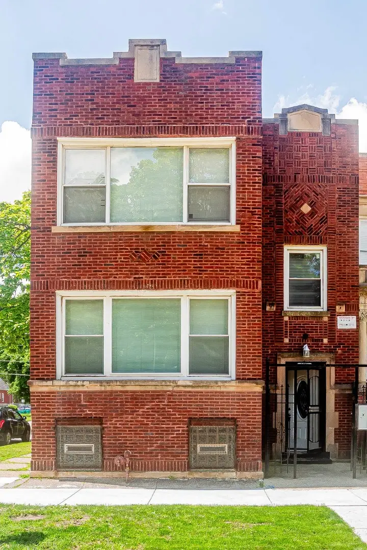 5544 S Carpenter Street, Chicago, IL 60609 - #1