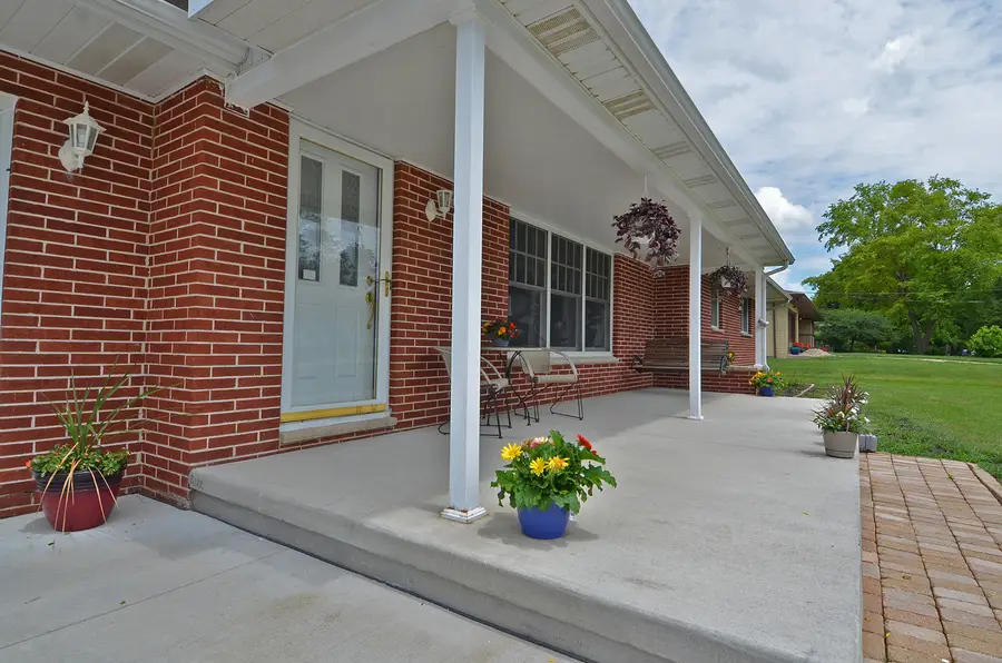 1704 Highland Place, Streator, IL 61364 - #2