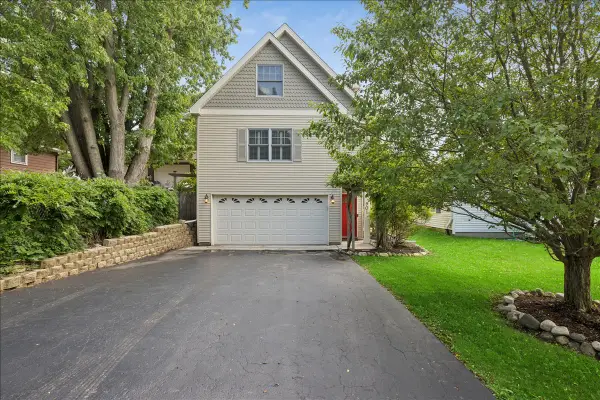 901 Peter Street, McHenry, IL 60051