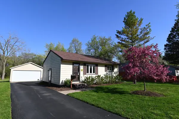 2739 N Pine Street, Waukegan, IL 60087