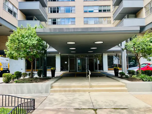 6301 N Sheridan Road #15C, Chicago, IL 60660
