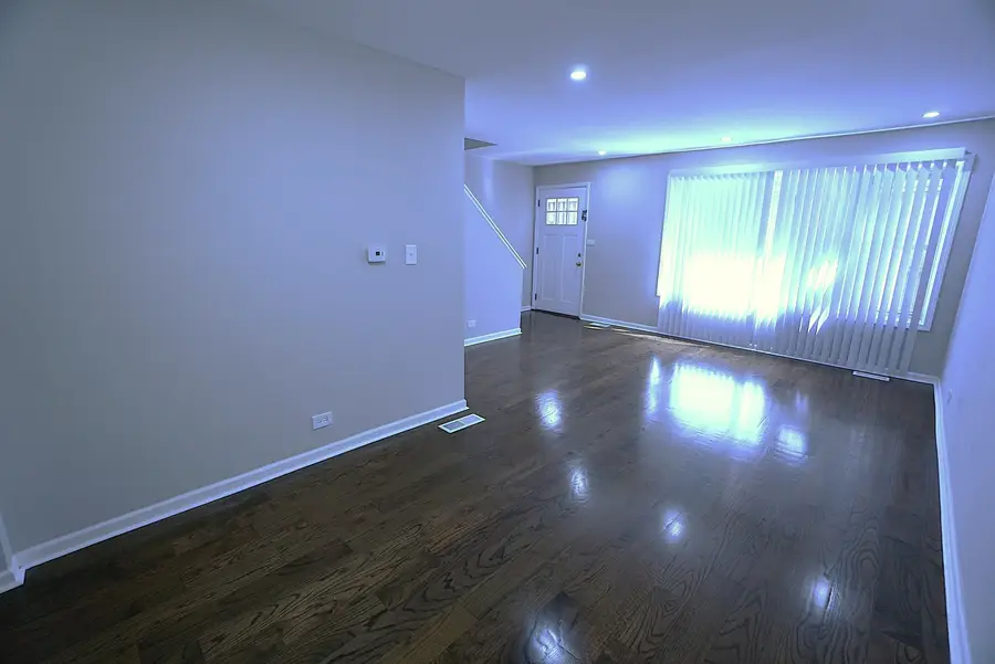 6122 N Winthrop Avenue #B, Chicago, IL 60660 - #3