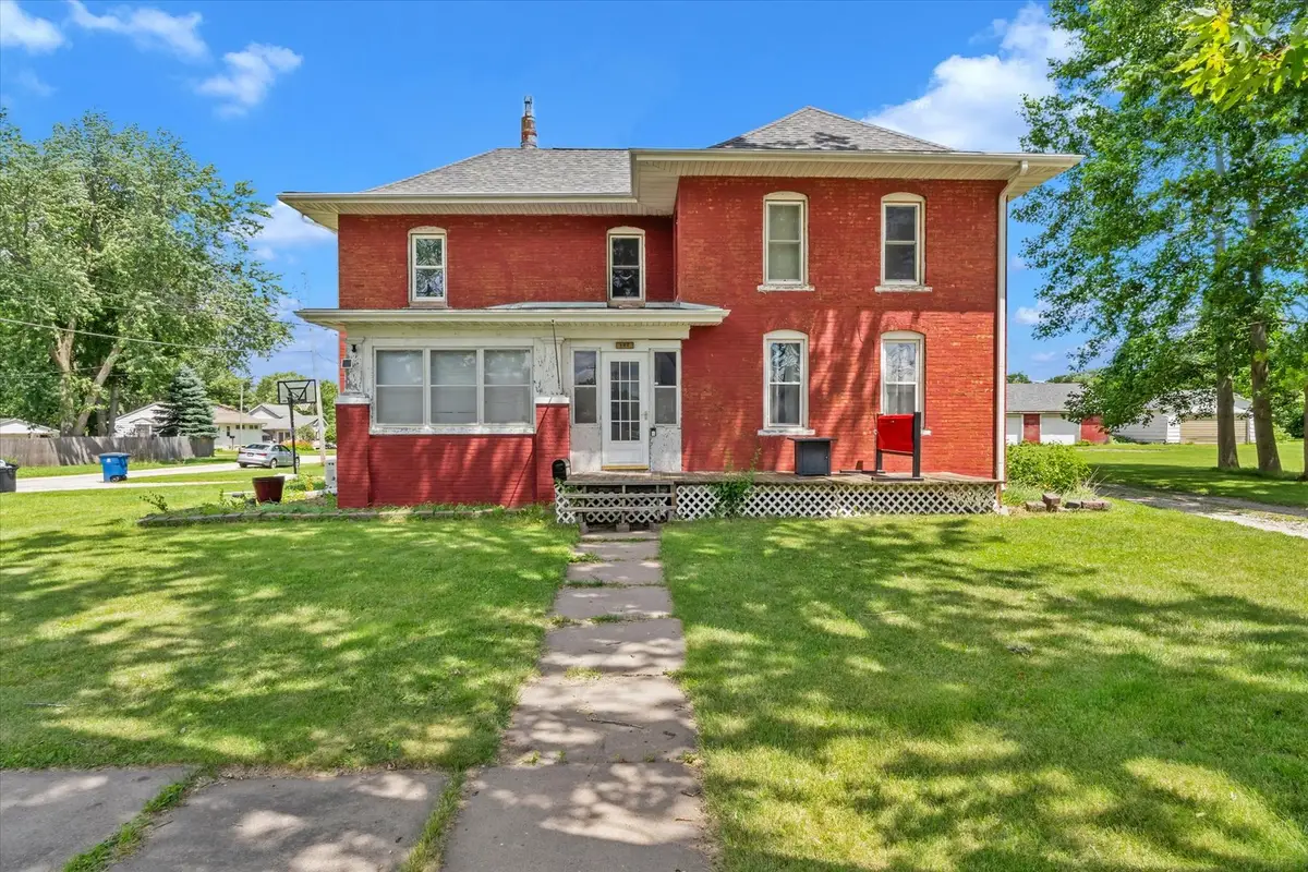 302 N Ridge Street W, Cambridge, IL 61238 - #1