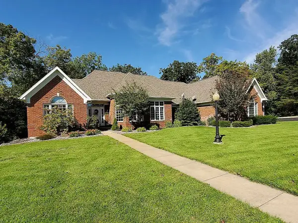 23 Roosevelt Drive, East Dubuque, IL 61025