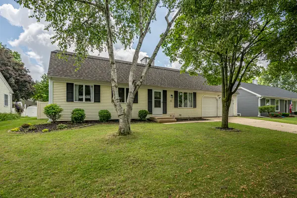 12 Sherwick Road, Oswego, IL 60543