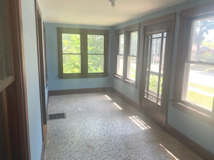 Address Withheld By Seller, Woodstock, IL 60098 - #2
