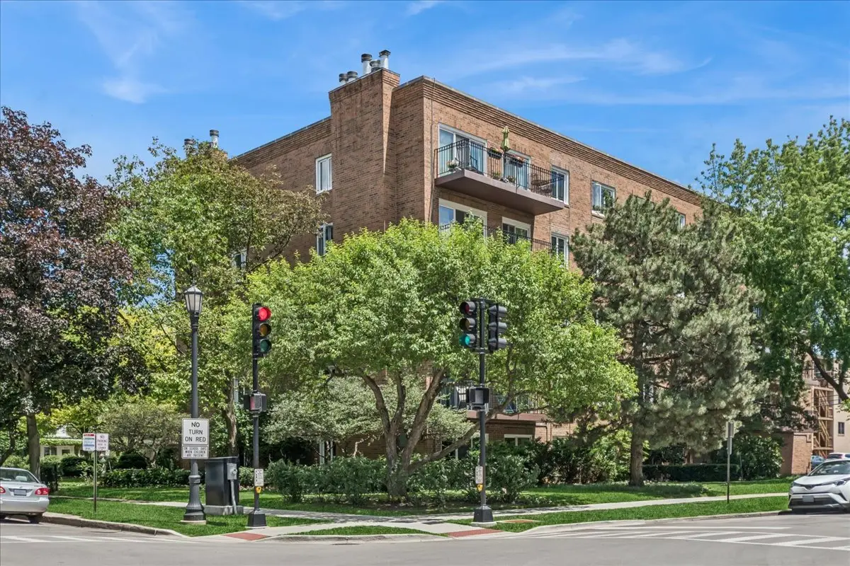 901 Hinman Avenue #3B, Evanston, IL 60202 - #1