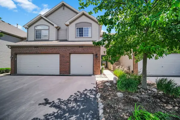 1032 Woodview Court, Aurora, IL 60502