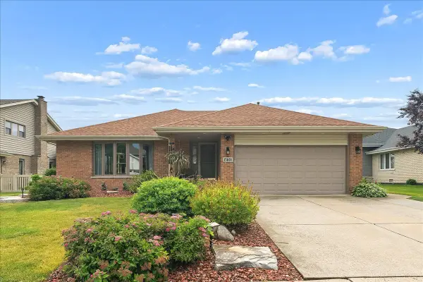 15601 Bramblewood Road, Oak Forest, IL 60452