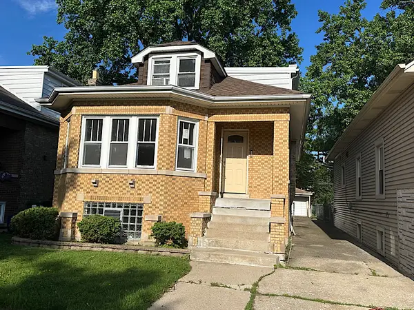 2514 N 79th Avenue, Elmwood Park, IL 60707