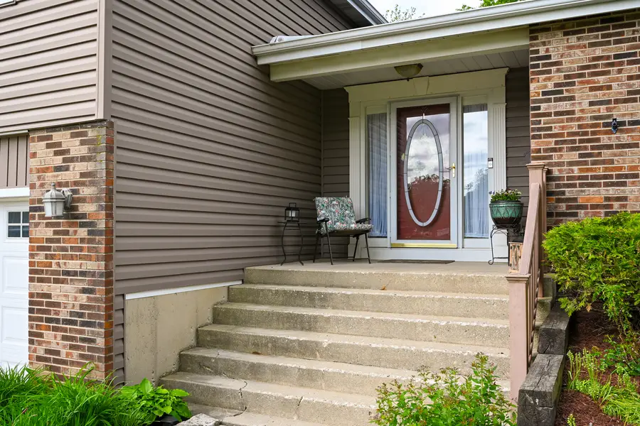 23W311 Edgewood Court, Glen Ellyn, IL 60137 - #3
