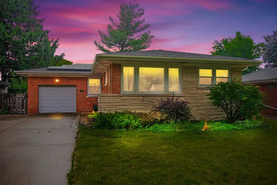 513 S William Street, Mount Prospect, IL 60056 - #2