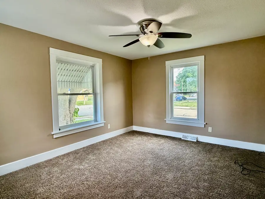 1112 6th Avenue, Sterling, IL 61081 - #3