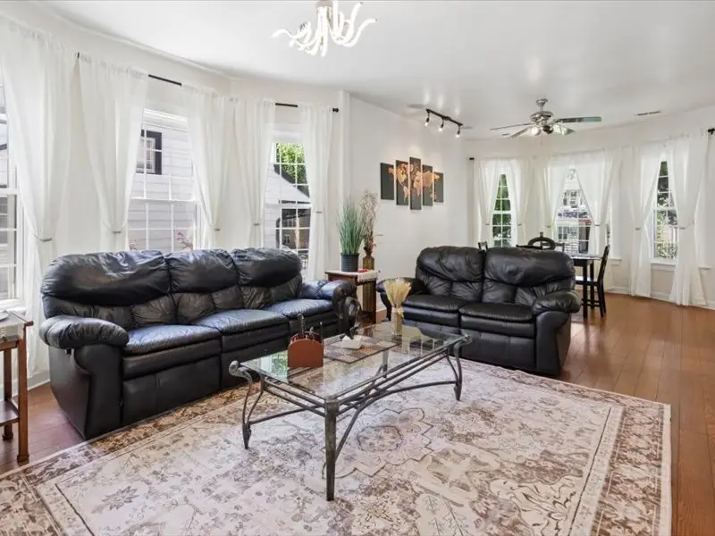 4035 N Albany Avenue, Chicago, IL 60618 - #2