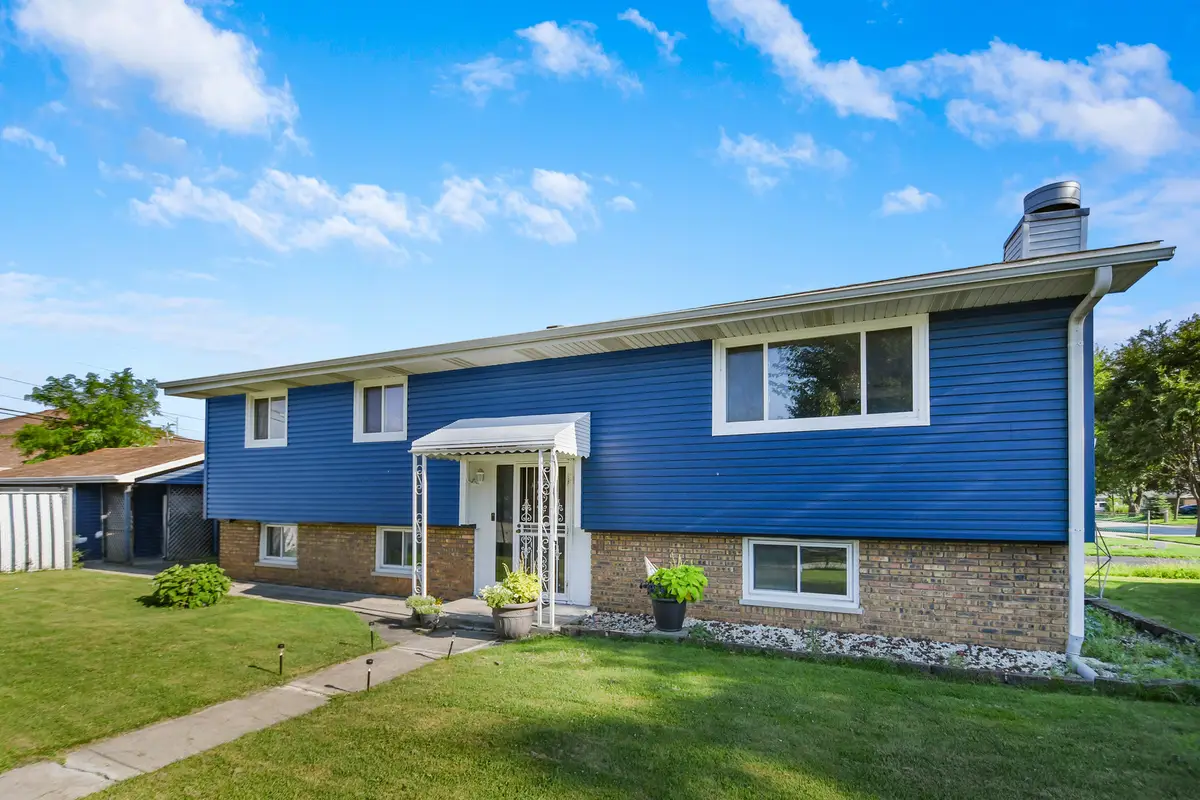 9401 S 80th Court, Hickory Hills, IL 60457 - #1