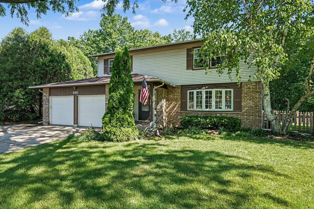 640 Clearview Court, Algonquin, IL 60102 - #1
