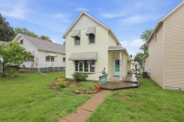 717 N Howell Street, Davenport, IA 52802