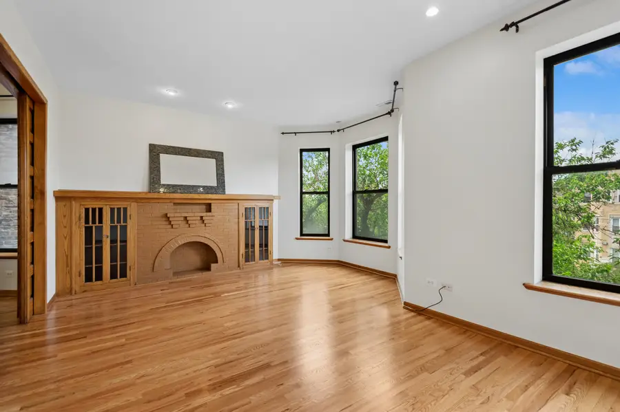 6137 S Kimbark Avenue #3, Chicago, IL 60637 - #2