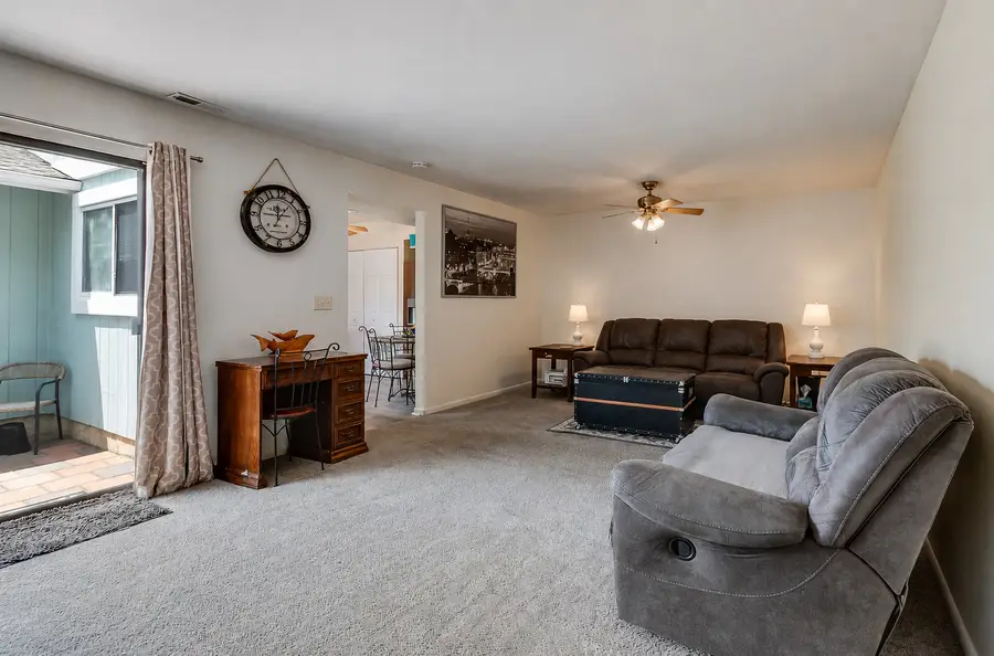 21 Wake Robin Court, Woodridge, IL 60517 - #3