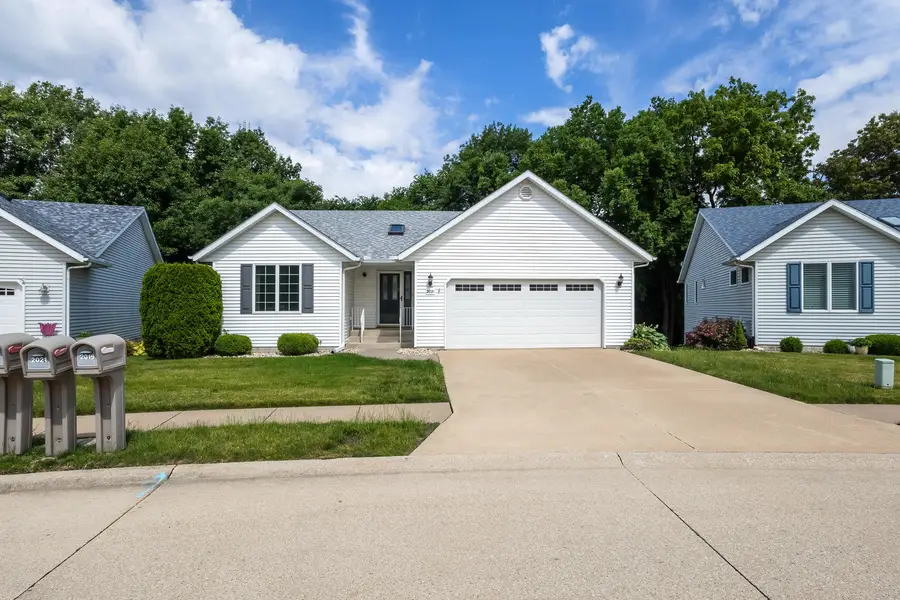 2021 Villa Pines Circle, Carbon Cliff, IL 61239 - #2