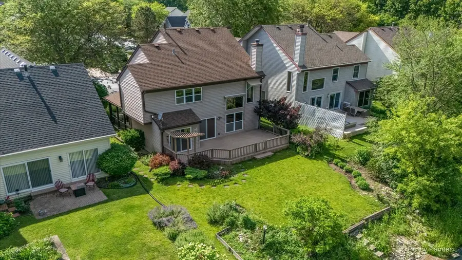16820 W Serranda Drive, Libertyville, IL 60048 - #2